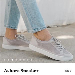 Brand new in box Saludos Eco Knit tennis shoe